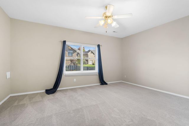 5262 S Clay Avenue, Springfield, MO 65810