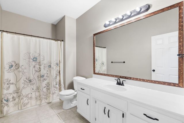 5262 S Clay Avenue, Springfield, MO 65810