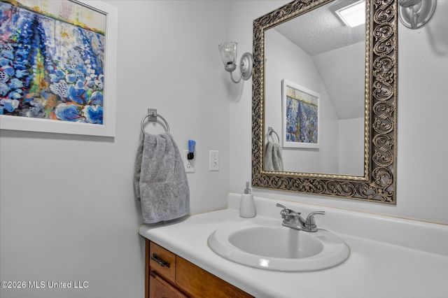 8814 Kailua Place, Diamondhead, MS 39525
