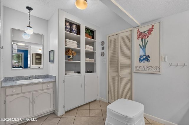 8814 Kailua Place, Diamondhead, MS 39525