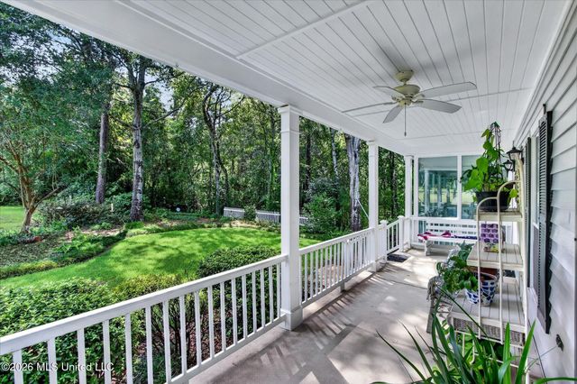 8814 Kailua Place, Diamondhead, MS 39525