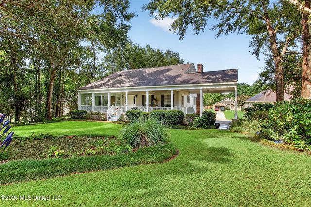 8814 Kailua Place, Diamondhead, MS 39525