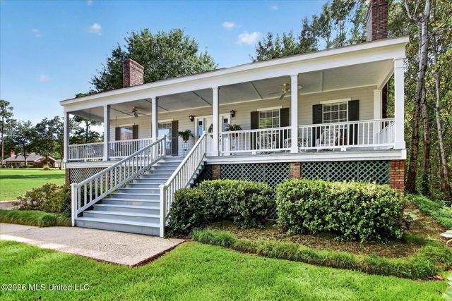 8814 Kailua Place, Diamondhead, MS 39525