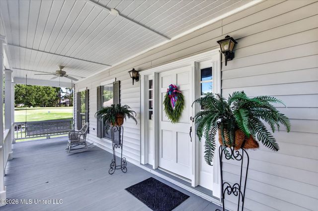 8814 Kailua Place, Diamondhead, MS 39525
