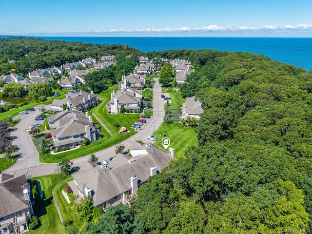 606 Willow Pond Drive 606, Riverhead, NY 11901