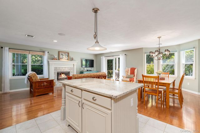 606 Willow Pond Drive 606, Riverhead, NY 11901