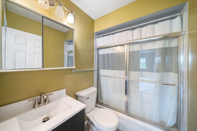 7854 S South Shore Drive 502, Chicago, IL 60649