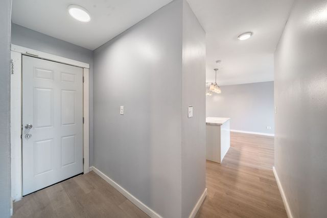 7854 S South Shore Drive 502, Chicago, IL 60649