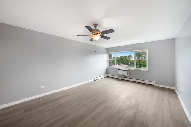 7854 S South Shore Drive 502, Chicago, IL 60649