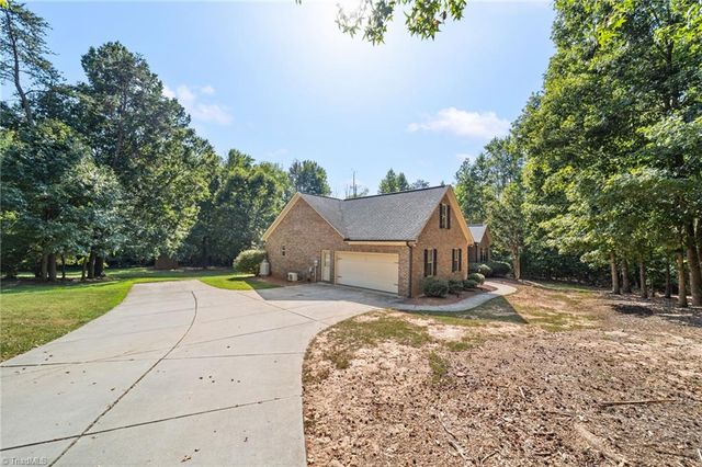 8615 Self Road, Stokesdale, NC 27357
