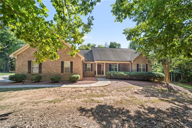 8615 Self Road, Stokesdale, NC 27357