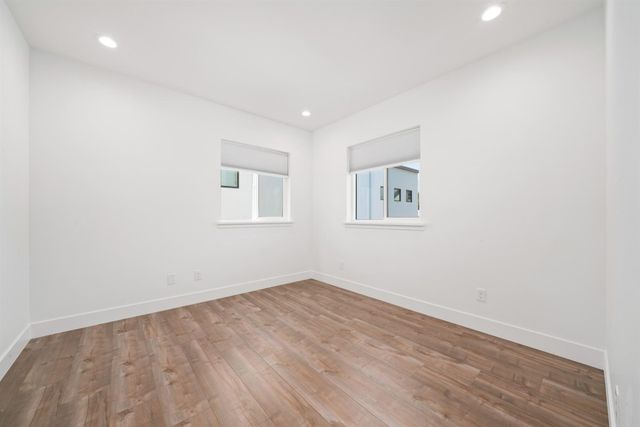 1431 W St, Sacramento, CA 95818