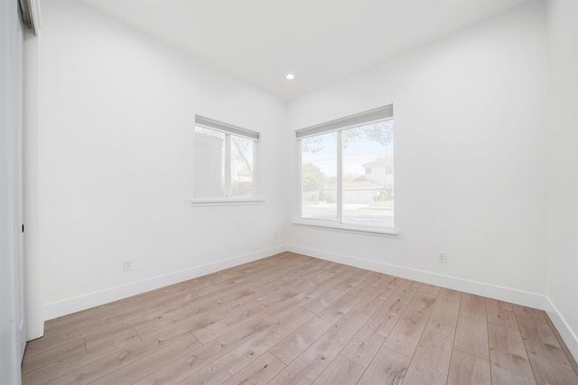 1431 W St, Sacramento, CA 95818