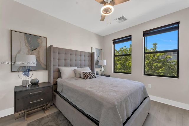 4460 NW 8th Place, Plantation, FL 33317