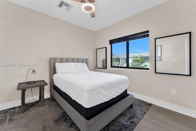 4460 NW 8th Place, Plantation, FL 33317