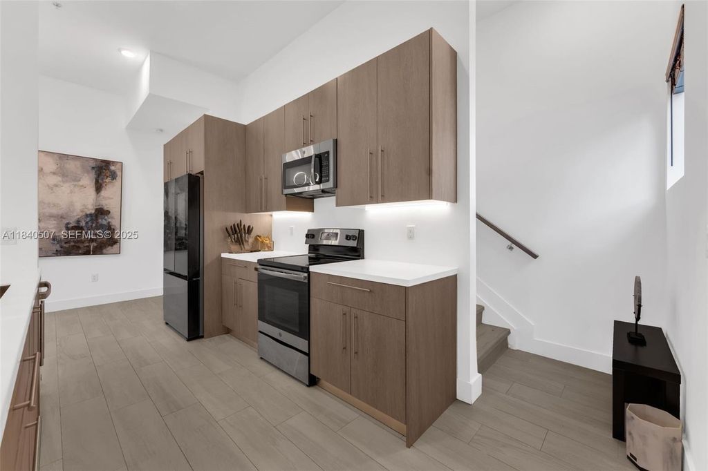 4460 NW 8th Place, Plantation, FL 33317