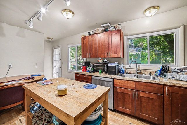 1200 love Street, Midland, MI 48642