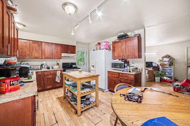 1200 love Street, Midland, MI 48642