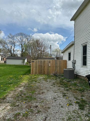 206 Broadway Street S, Lynchburg, OH 45142