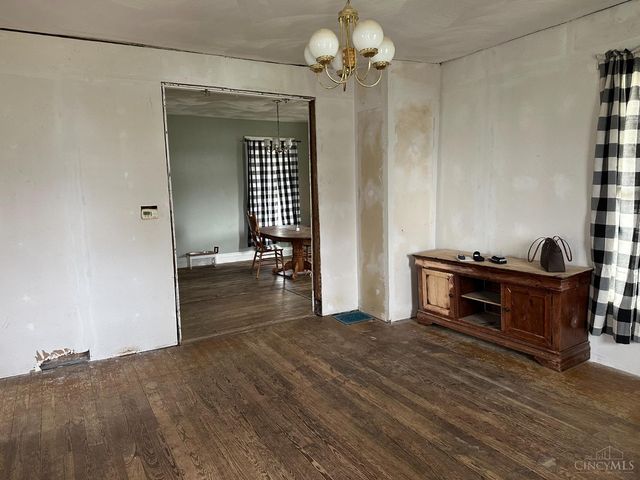 206 Broadway Street S, Lynchburg, OH 45142