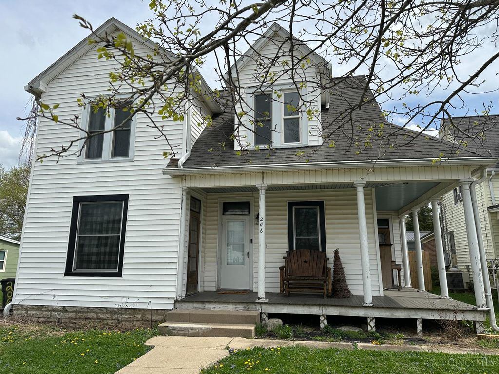 206 Broadway Street S, Lynchburg, OH 45142