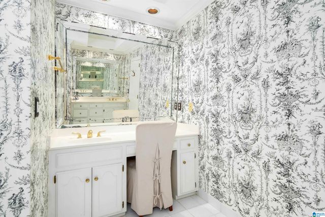 2116 COUNTRY RIDGE LANE, Vestavia Hills, AL 35243