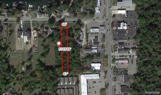 2045 S Long Lake Road, Fenton, MI 48430