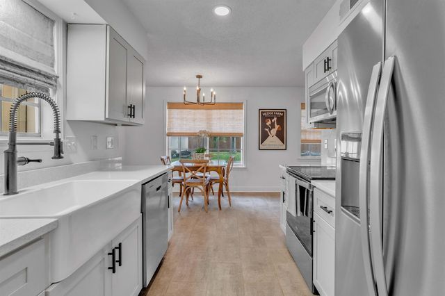 6305 JUPITER AVE, Bartlett, TN 38134