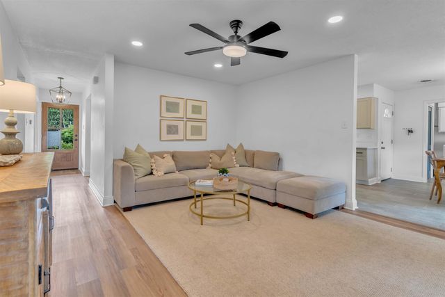 6305 JUPITER AVE, Bartlett, TN 38134