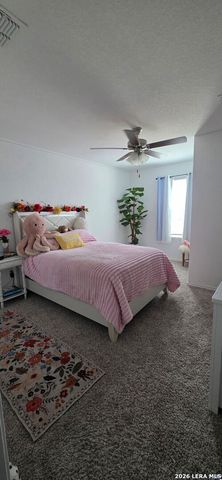 2517 WINDLE LN, Seguin, TX 78155