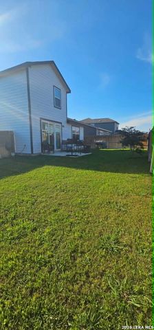 2517 WINDLE LN, Seguin, TX 78155