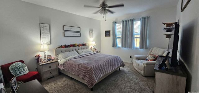 2517 WINDLE LN, Seguin, TX 78155