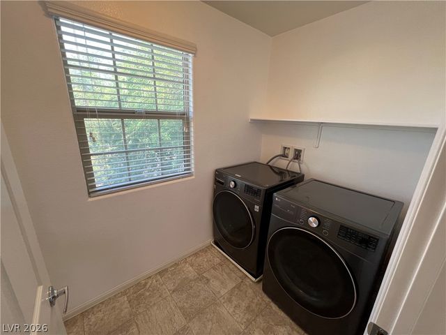 5693 Point Loma Court, Las Vegas, NV 89122