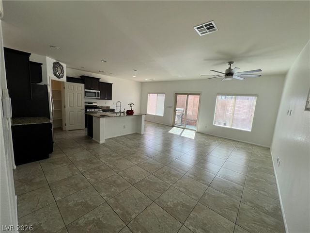 5693 Point Loma Court, Las Vegas, NV 89122