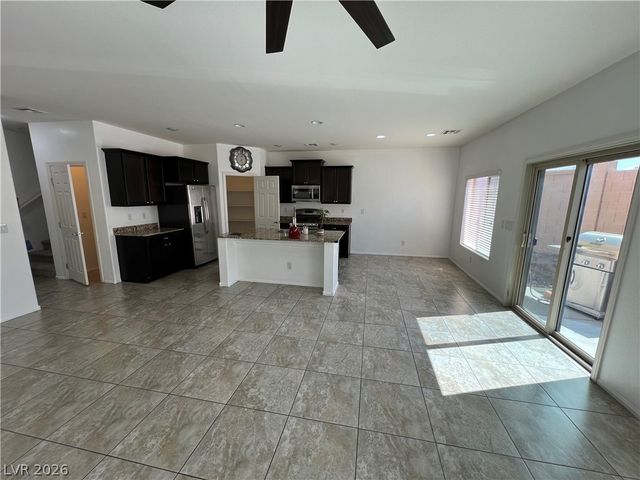 5693 Point Loma Court, Las Vegas, NV 89122