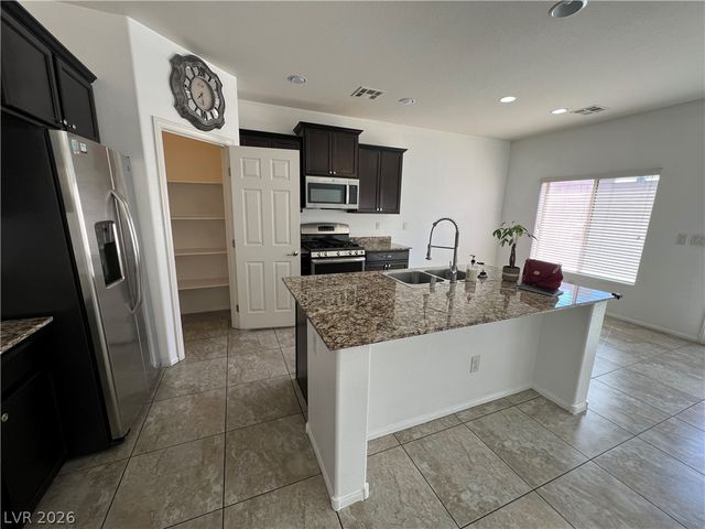 5693 Point Loma Court, Las Vegas, NV 89122