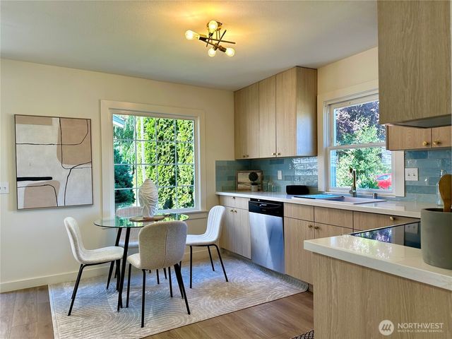 421 Wells Avenue N, Renton, WA 98057