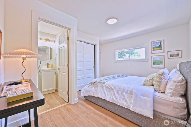 421 Wells Avenue N, Renton, WA 98057