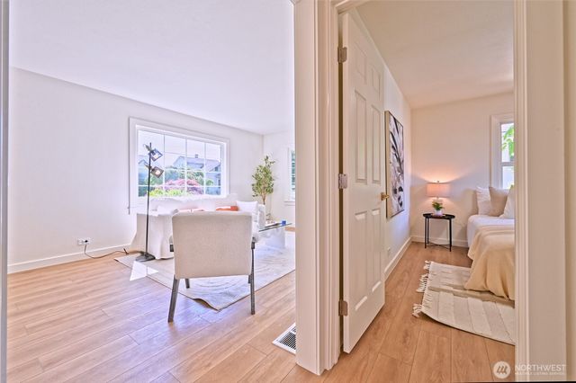 421 Wells Avenue N, Renton, WA 98057