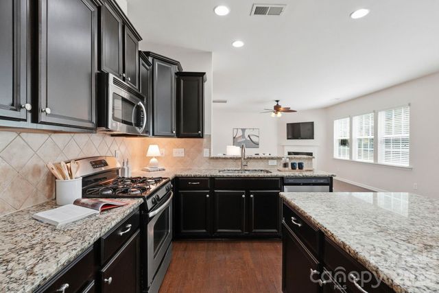 3309 Wicklow Lane, Gastonia, NC 28056