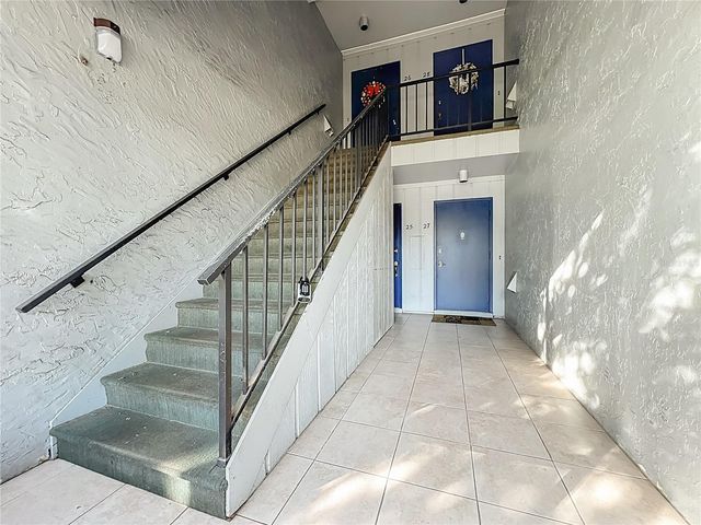 40 SHEOAH BOULEVARD 27, Winter Springs, FL 32708