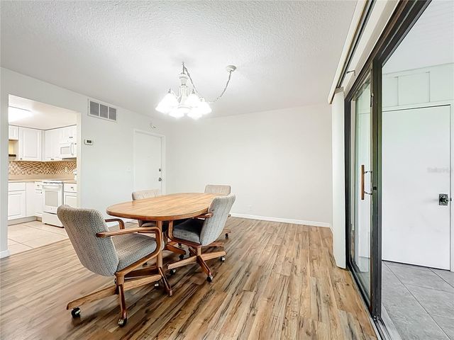 40 SHEOAH BOULEVARD 27, Winter Springs, FL 32708