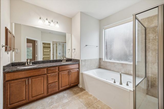 30 Black Swan Court, Magnolia, TX 77354