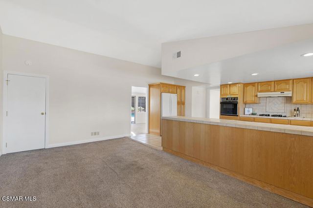 1016 Saxon Place, Thousand Oaks, CA 91360