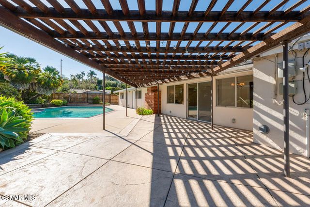 1016 Saxon Place, Thousand Oaks, CA 91360