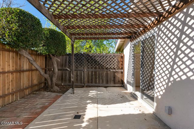 1016 Saxon Place, Thousand Oaks, CA 91360