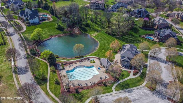 638 Barnsley Rd, Knoxville, TN 37934