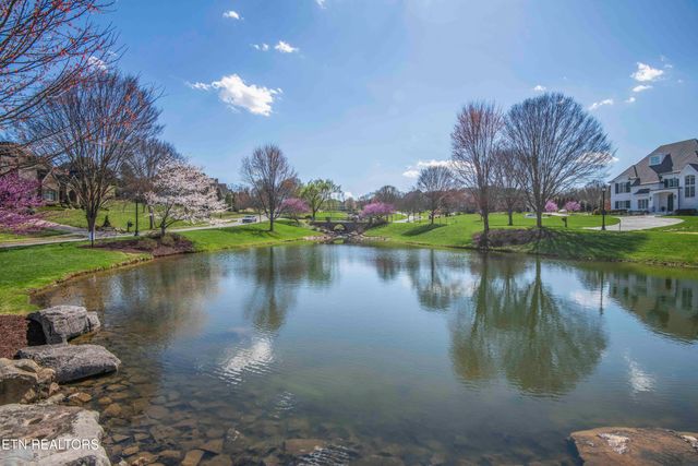 638 Barnsley Rd, Knoxville, TN 37934