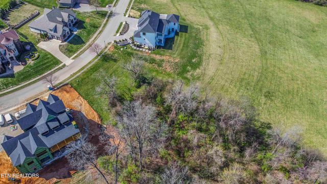 638 Barnsley Rd, Knoxville, TN 37934