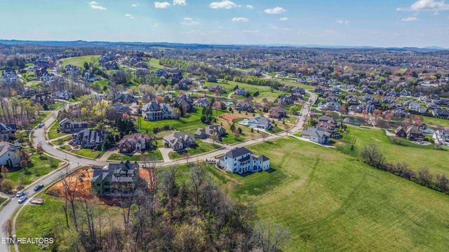 638 Barnsley Rd, Knoxville, TN 37934